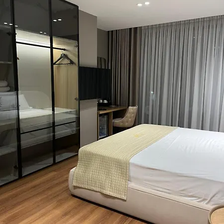 Hotel Rich 4*