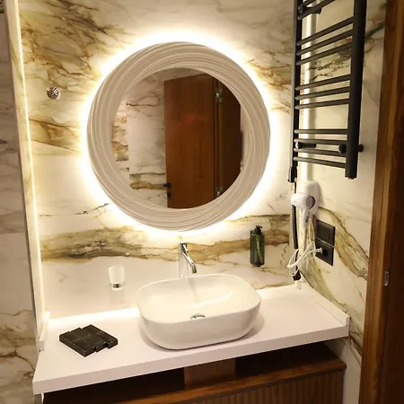 Rich Hotel 4*