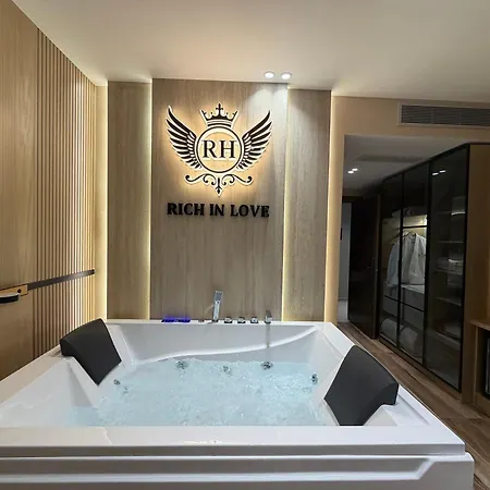 Rich Hotel Pogradec